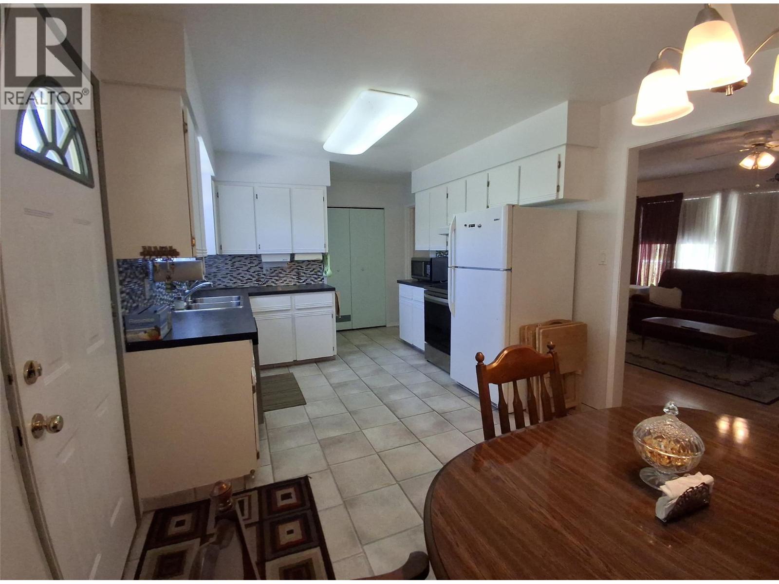 1204 Second Avenue - 5