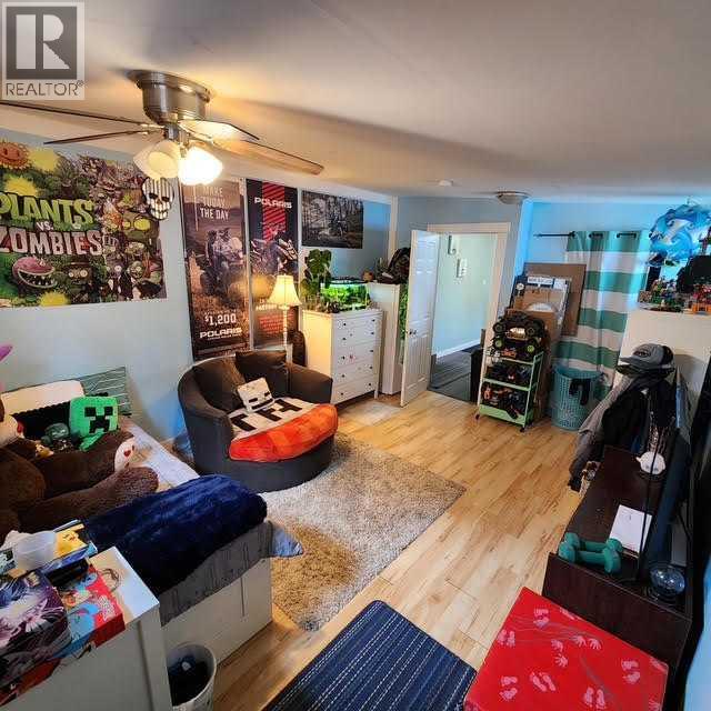 BEDROOM 3 OR LARGE FAMILY ROOM