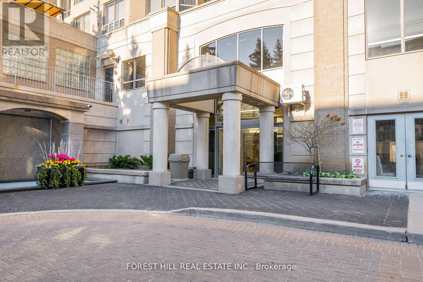Listing photo of 902 - 5418 YONGE STREET