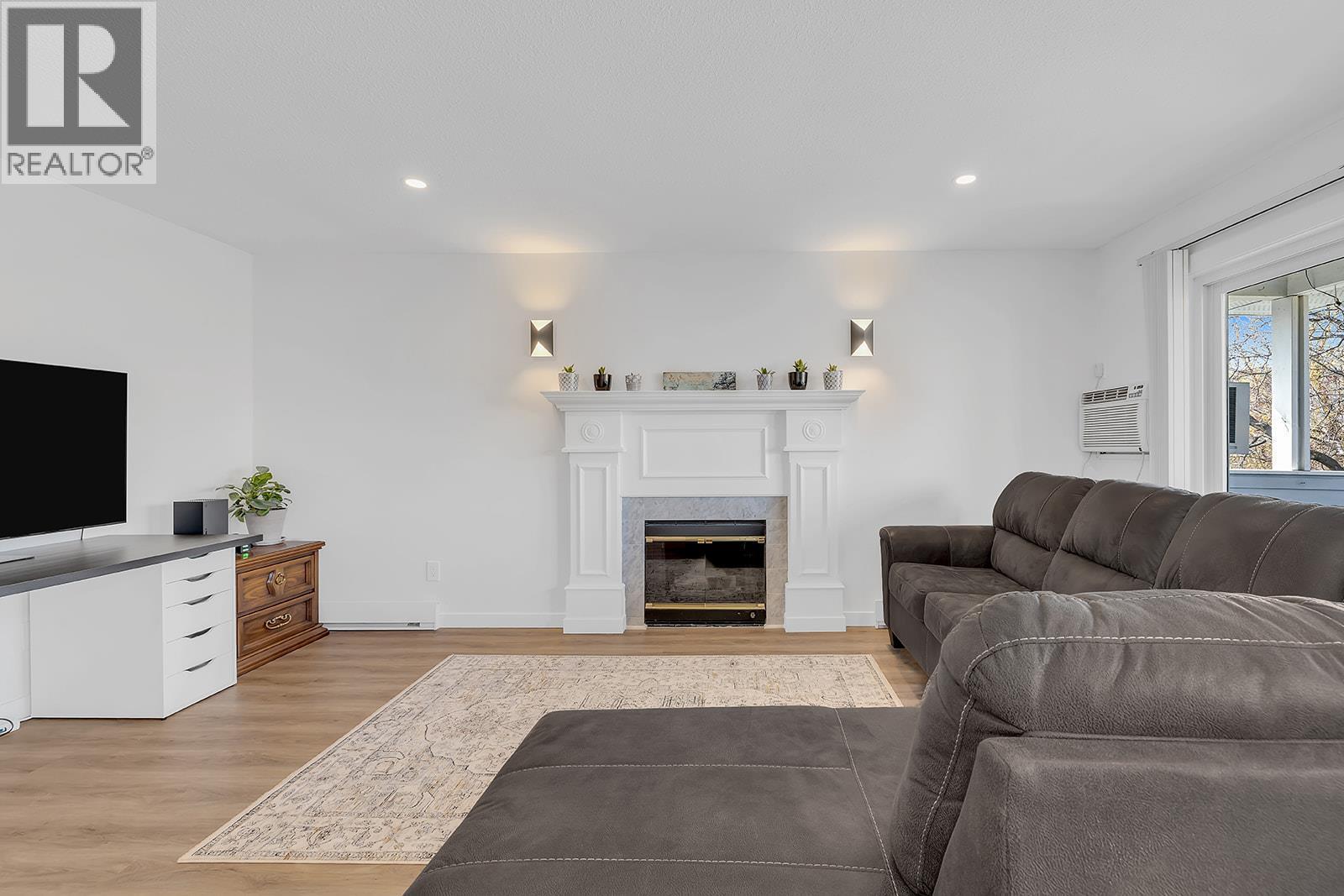 #14 3370 Casorso Road - 7