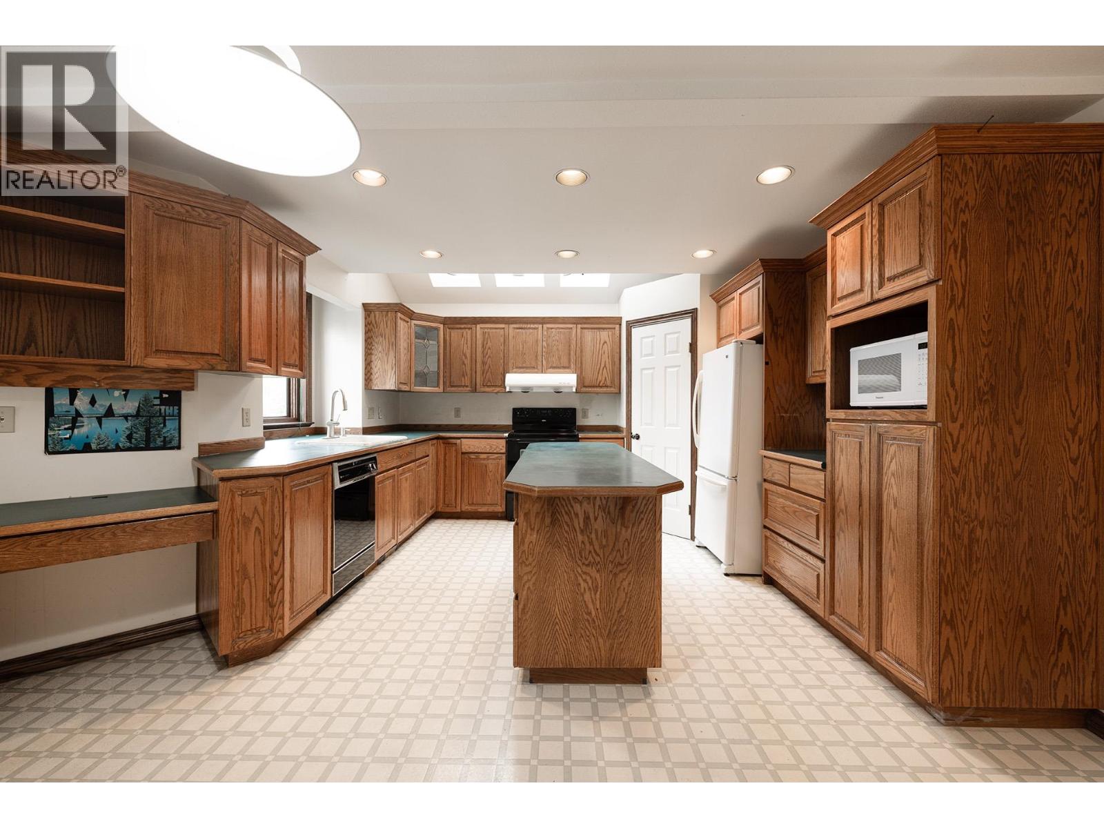 7943 ROSEWOOD STREET, Burnaby