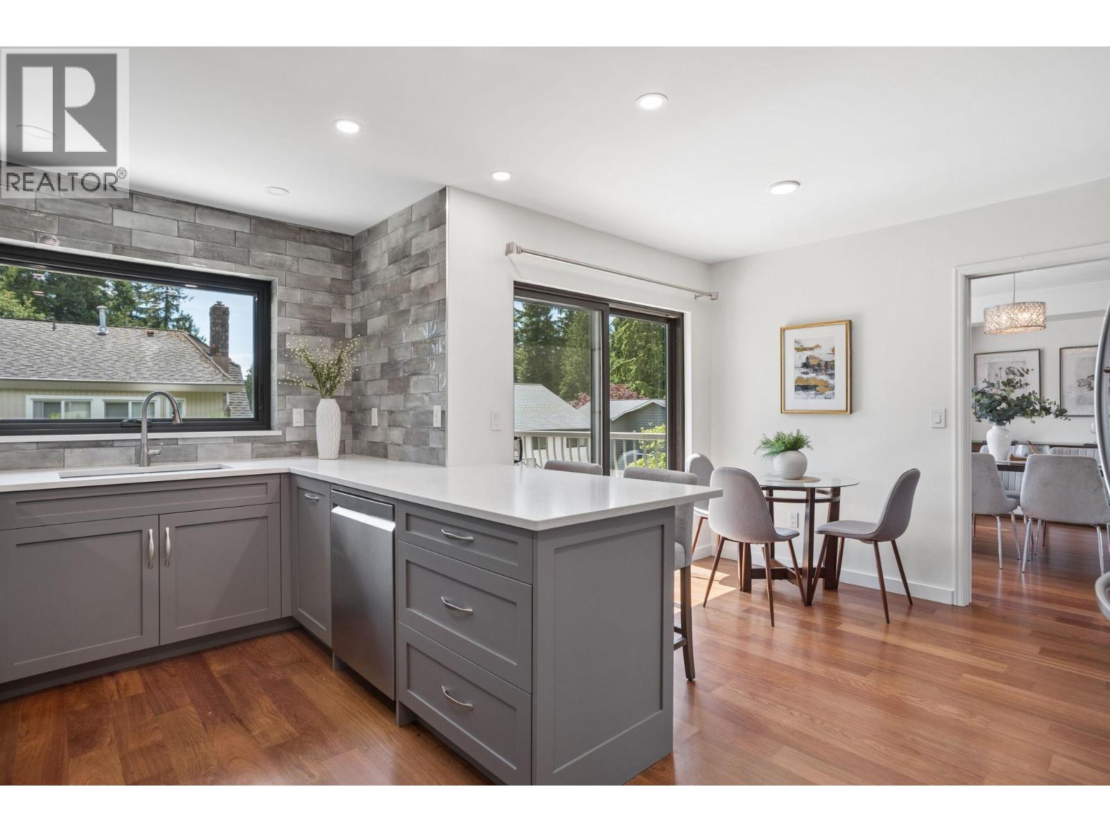 2446 TOLMIE AVENUE, Coquitlam