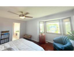 Bedroom 4 - 825 112b St Nw, Edmonton, AB T6J6W3 Photo 8