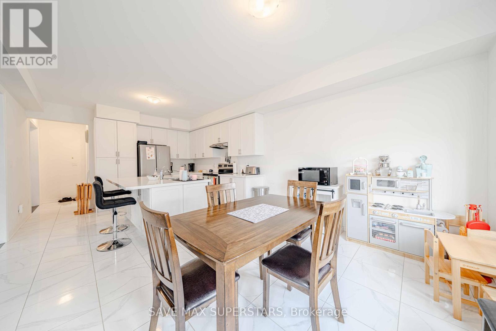 34 BANNISTER ROAD - 8