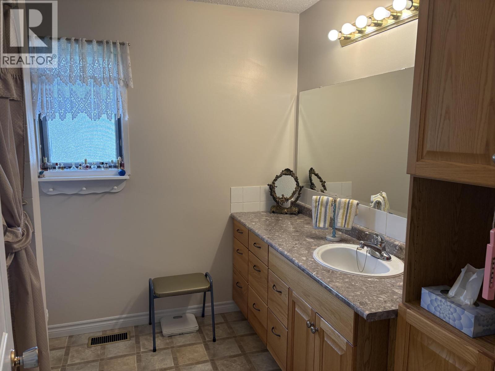 6179 HUNT ROAD - 26