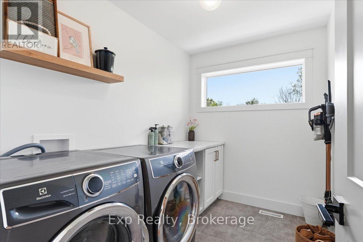 1296 CLEARVIEW ROAD - 24