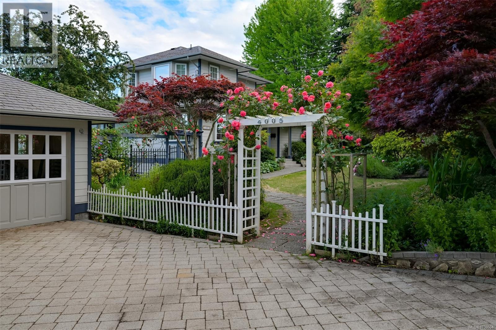4005 Locarno Lane - Image 2
