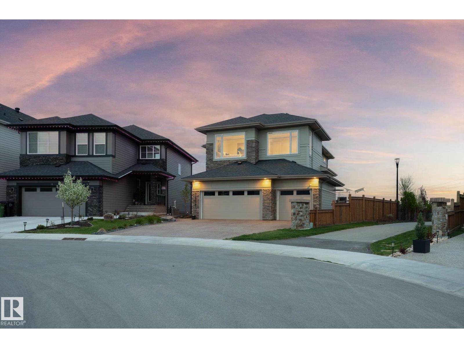 1558 HOWES PL SW - 63