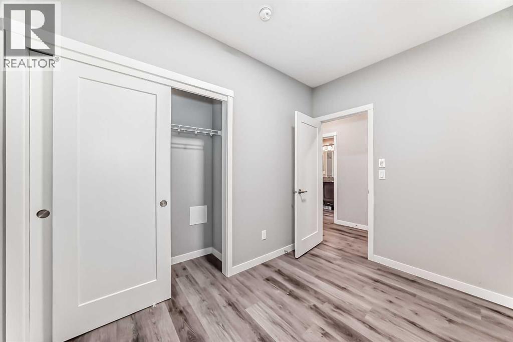 #403 200 Shawnee Square SW - 32