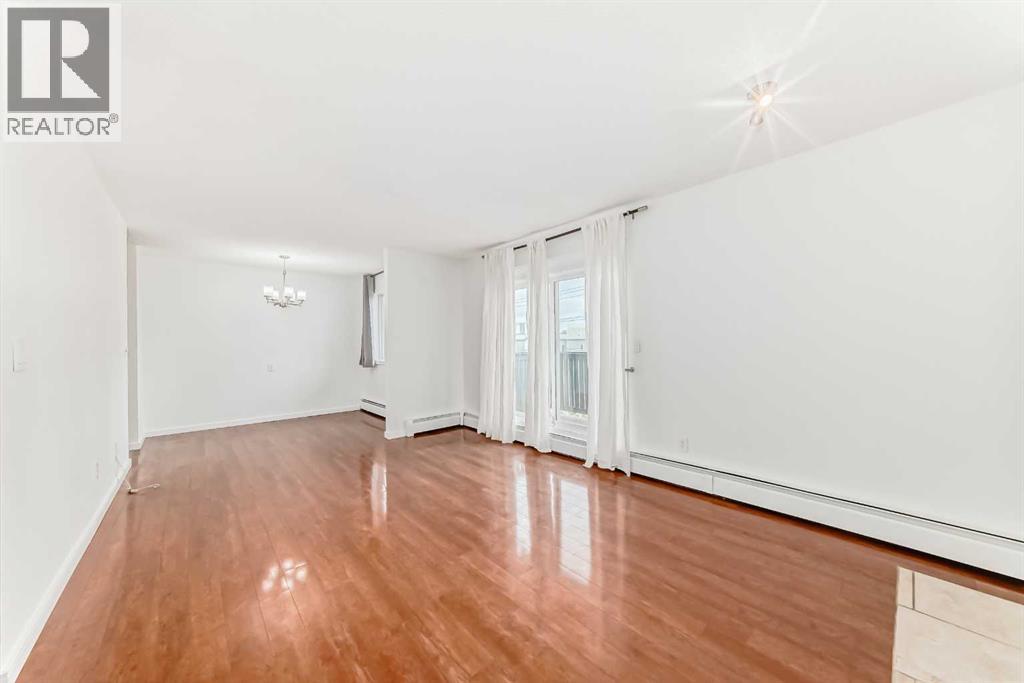 305, 10838 108 Street NW — photo 13