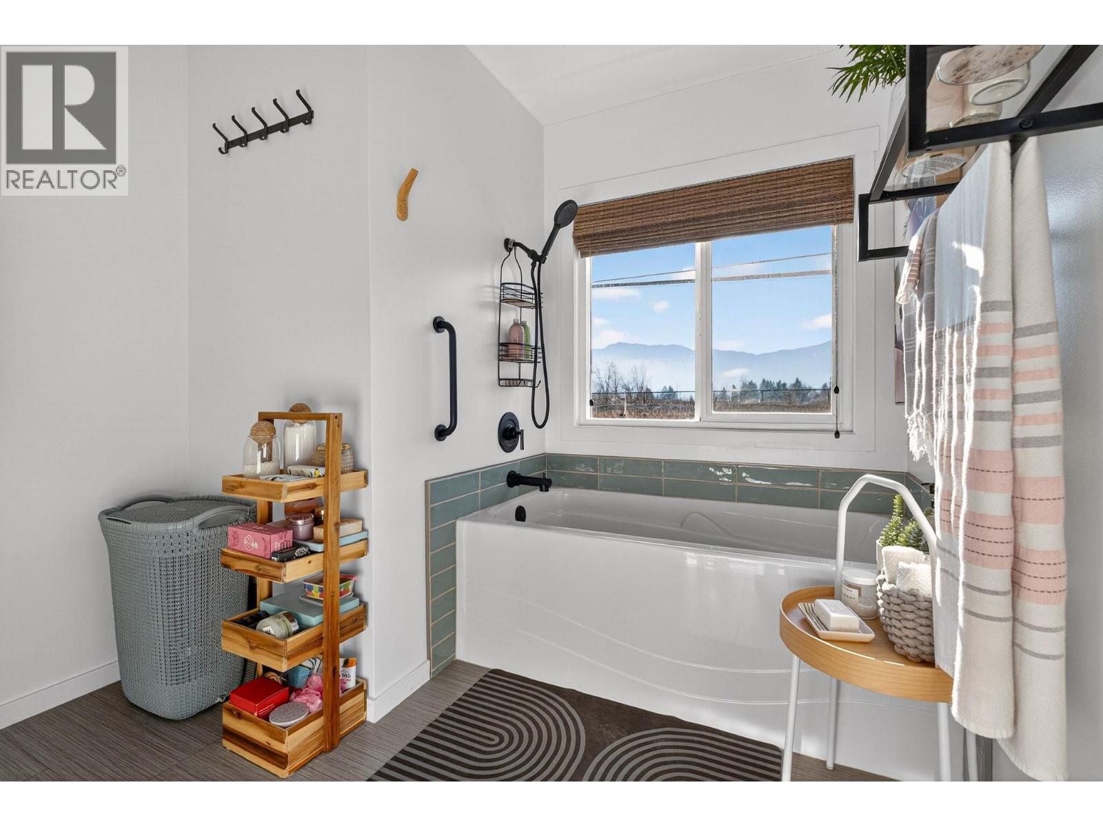 #137 1880 Old Boucherie Road - 43