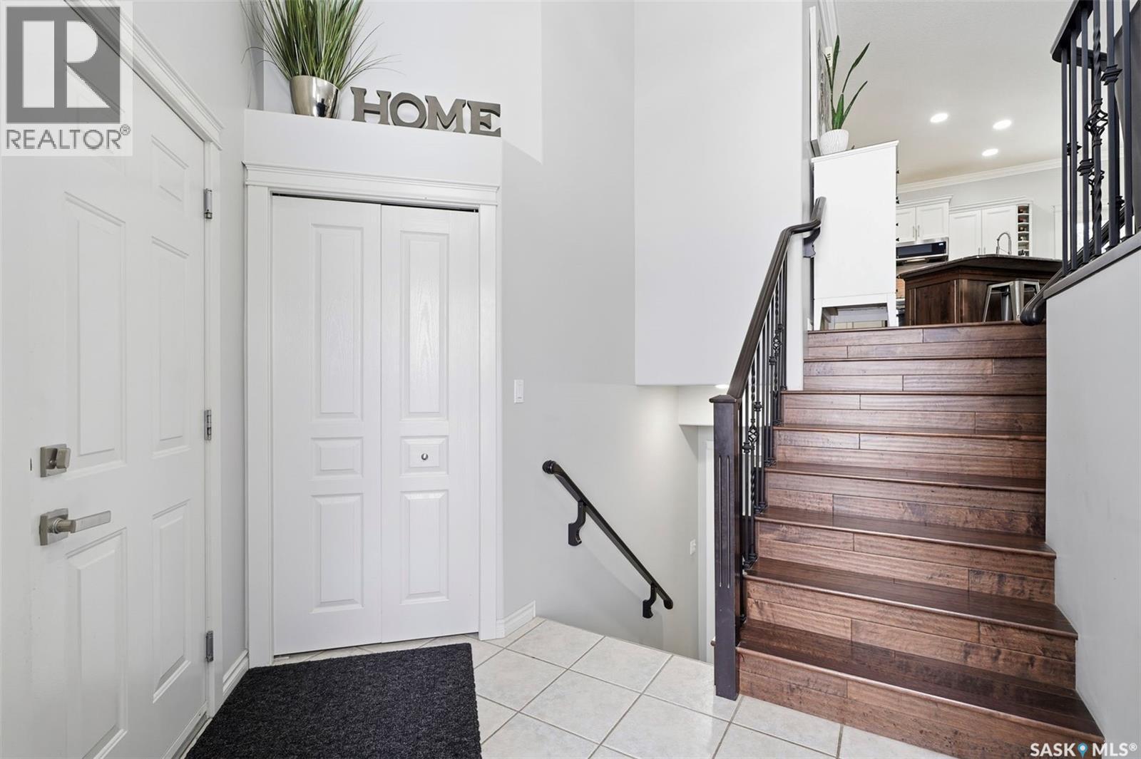 1031 Carr CRESCENT — photo 8