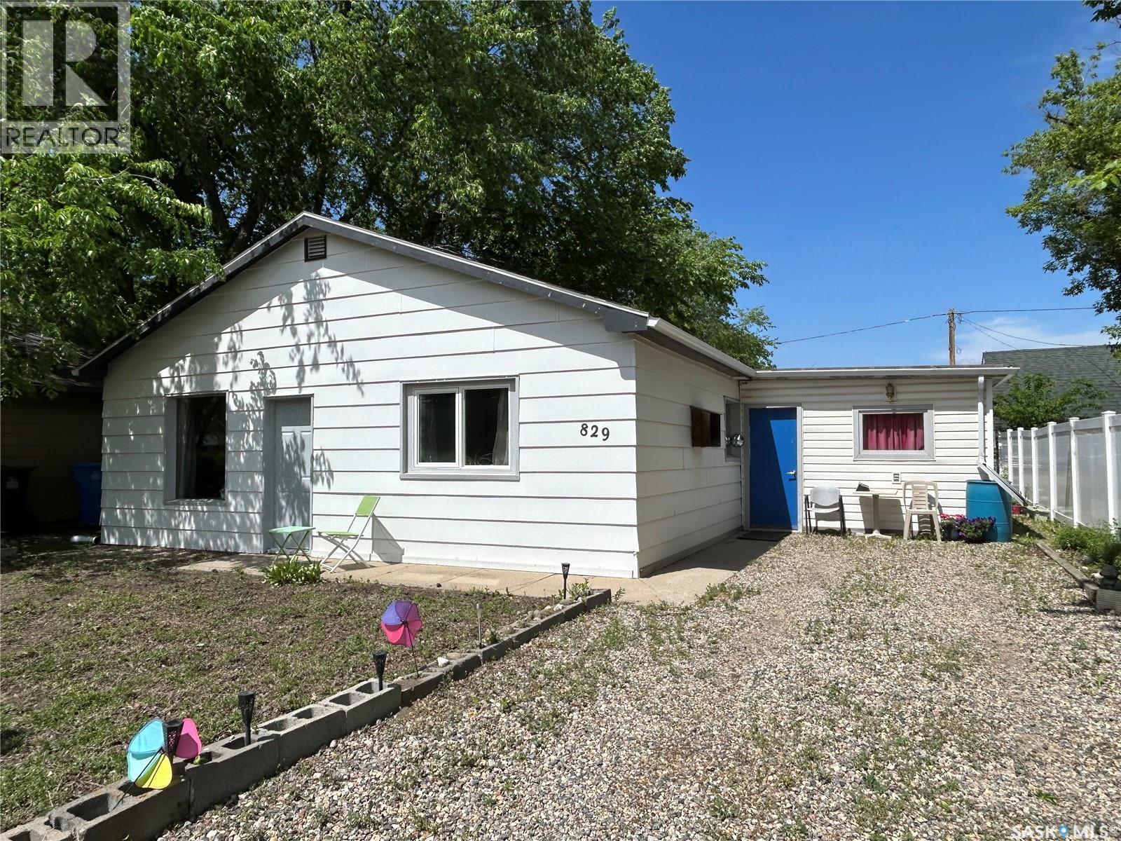 829 King STREET - 23