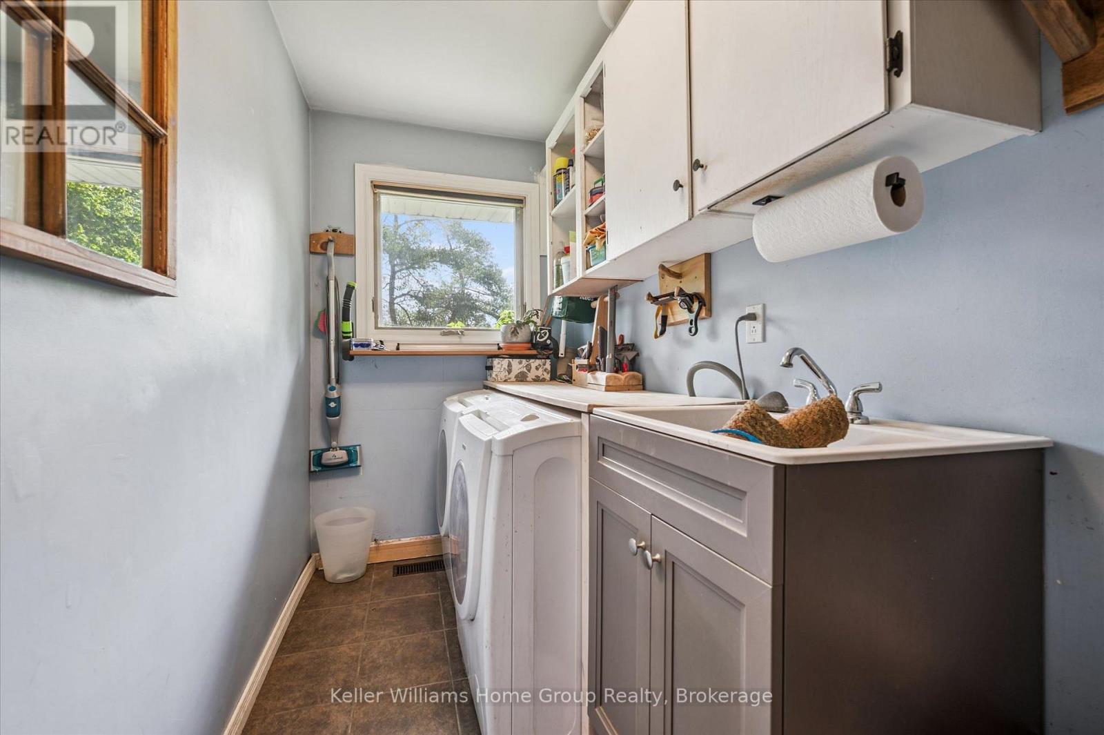 223 EAST MILL STREET - 35