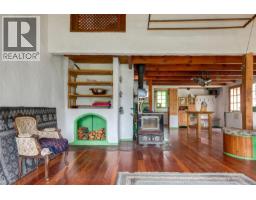 9 Grant Rd, Lasqueti Island, BC V0R2J0 Photo 12