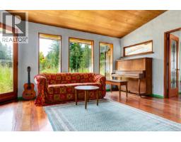9 Grant Rd, Lasqueti Island, BC V0R2J0 Photo 14
