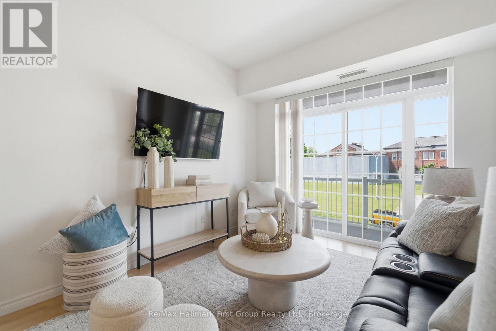 #215 145 THIRD STREET - 18
