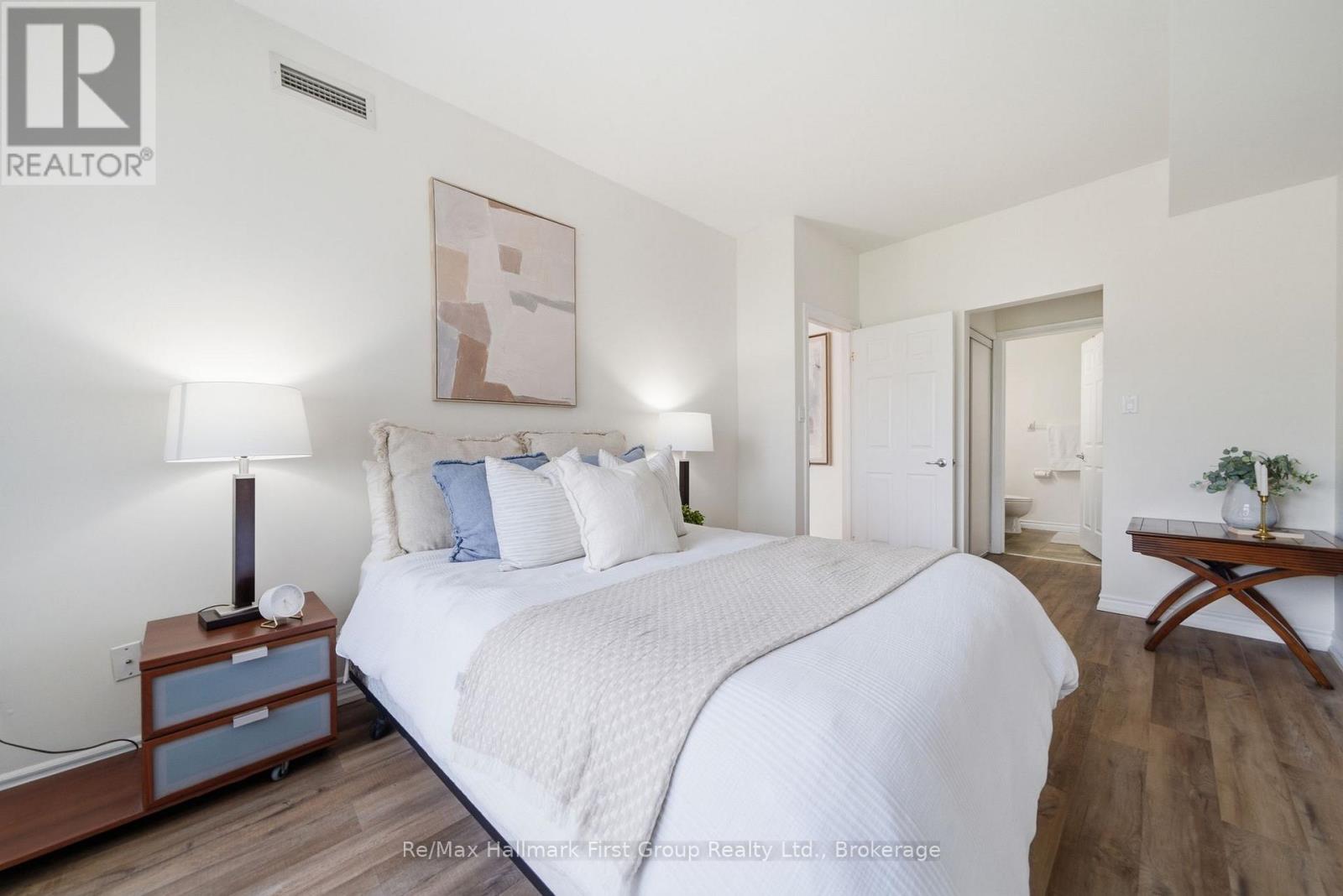 #215 145 THIRD STREET - 25