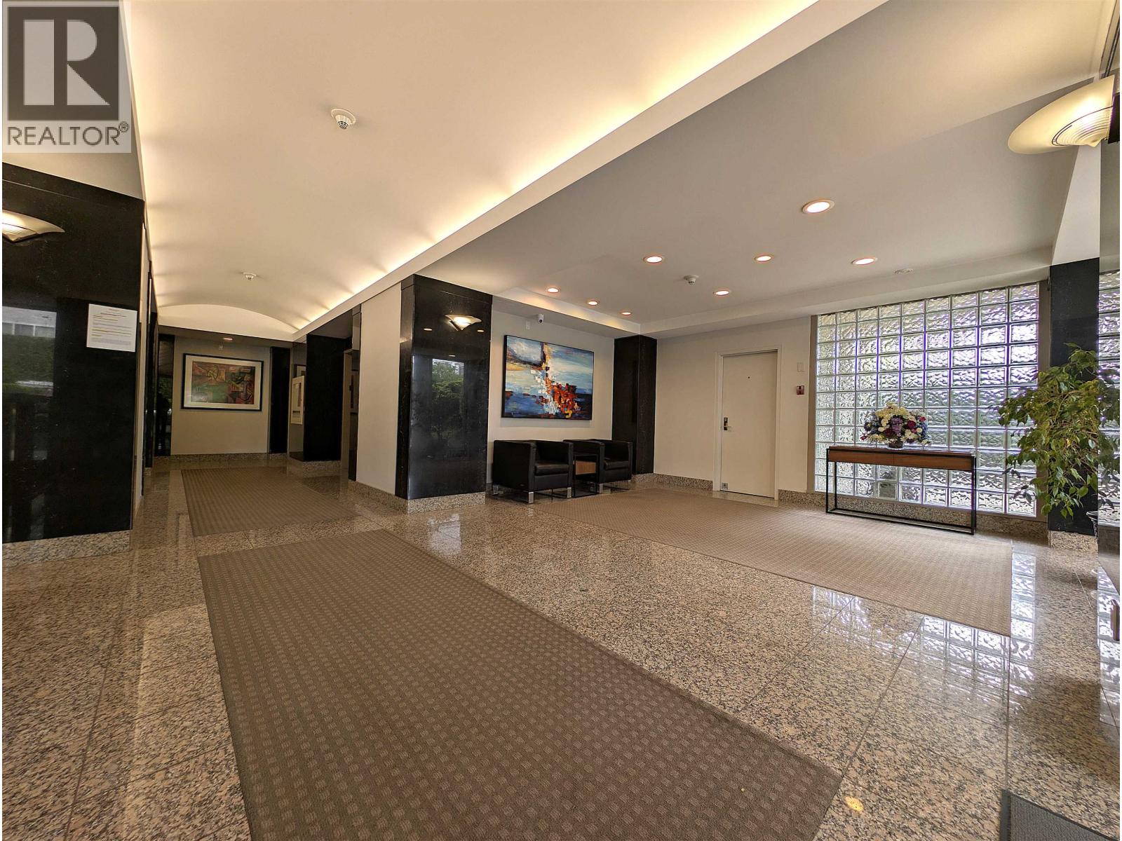 801 5850 BALSAM STREET — photo 3