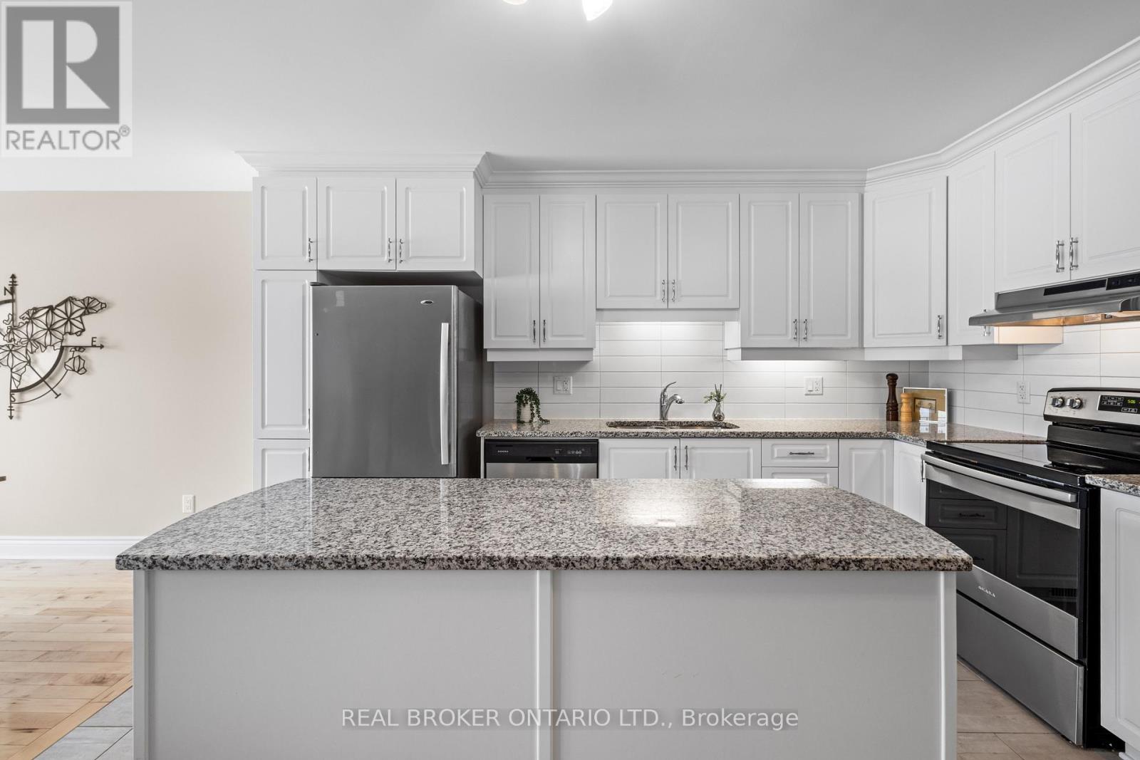 336 TWILIGHT AVENUE - 8