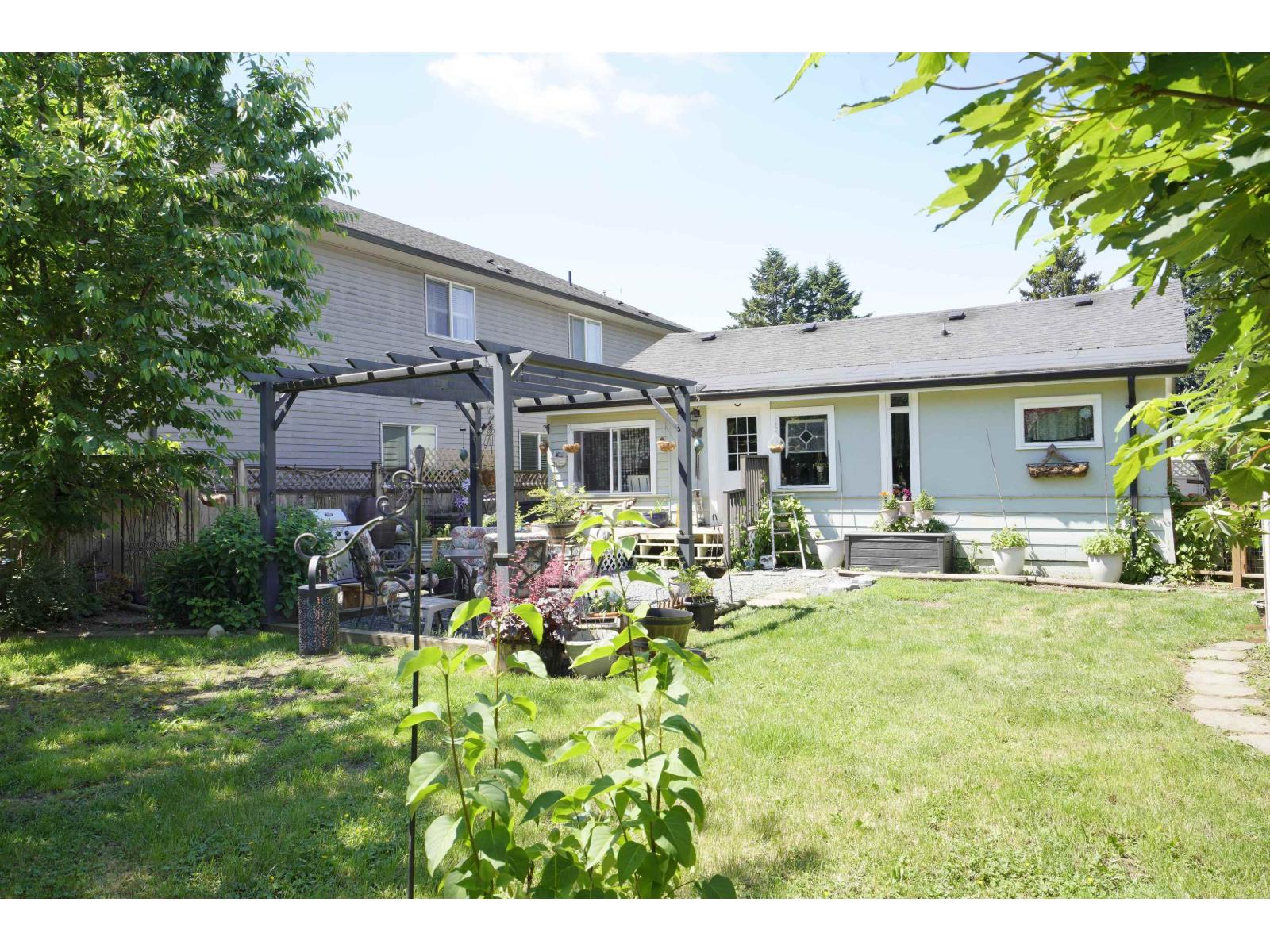 9448 COOTE STREET, Chilliwack Proper East, Chilliwack