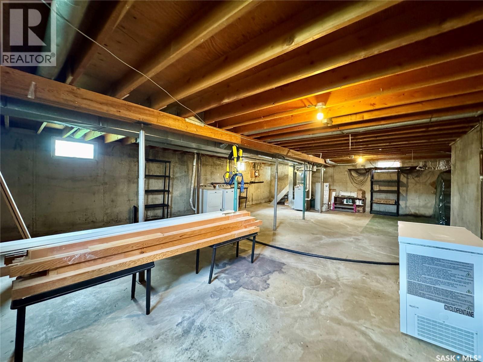 302 Maple BAY — photo 21