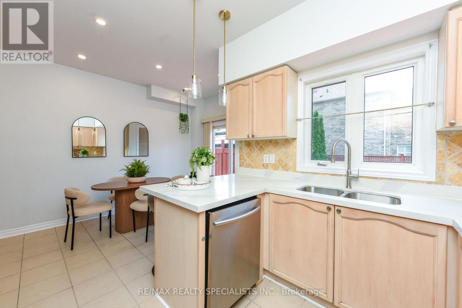 5624 FRESHWATER DRIVE - 13