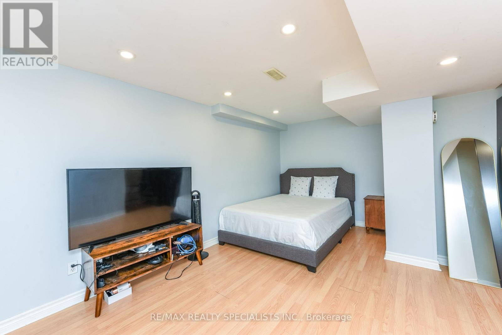 5624 FRESHWATER DRIVE - 35