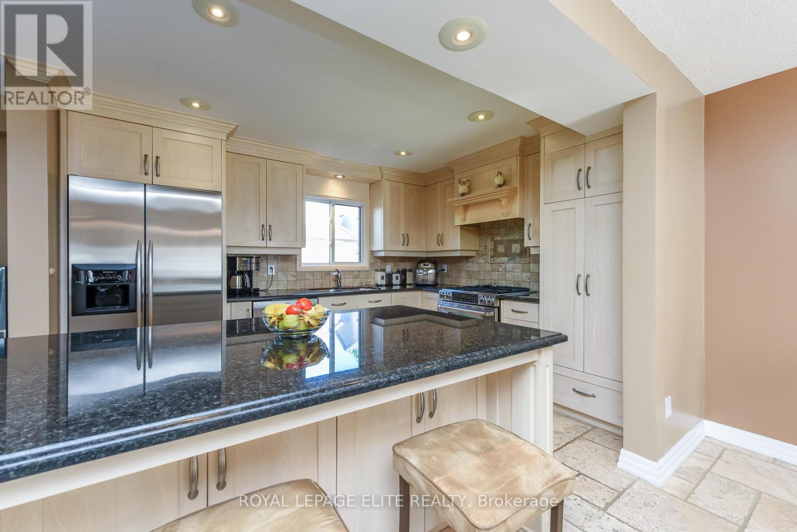 67 ELMBROOK CRESCENT - 15