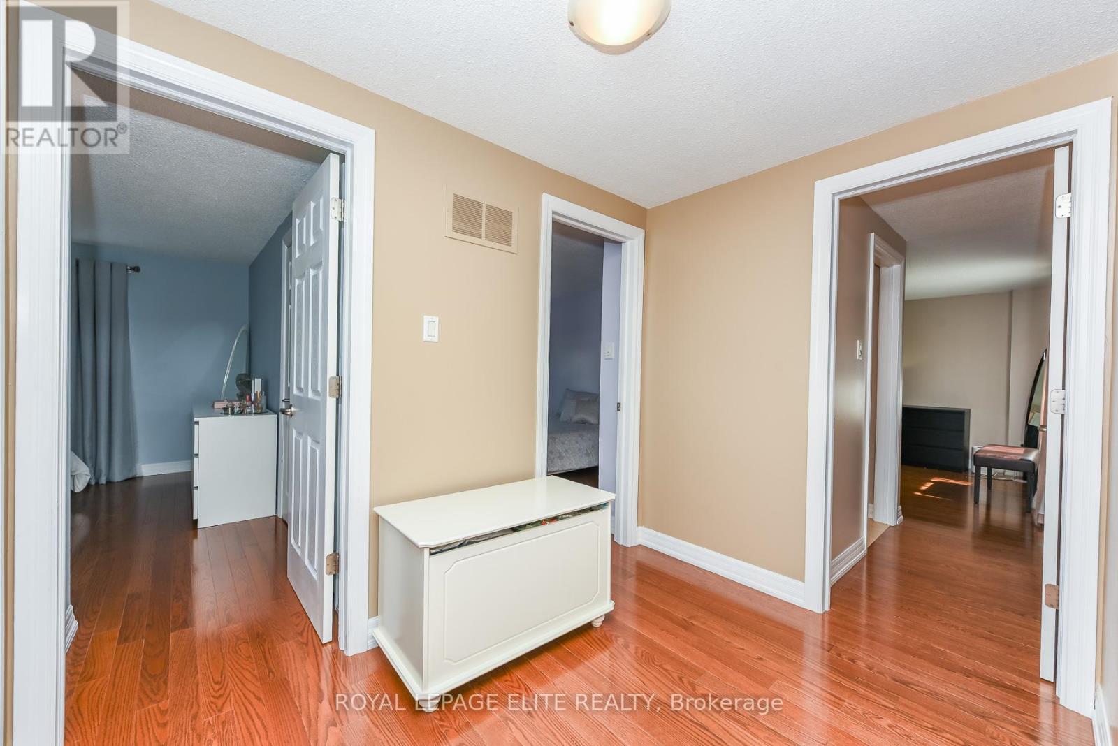 67 ELMBROOK CRESCENT - 27