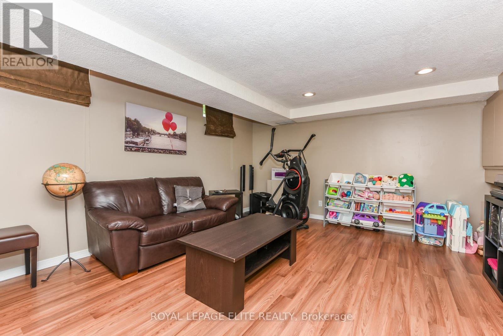 67 ELMBROOK CRESCENT - 30