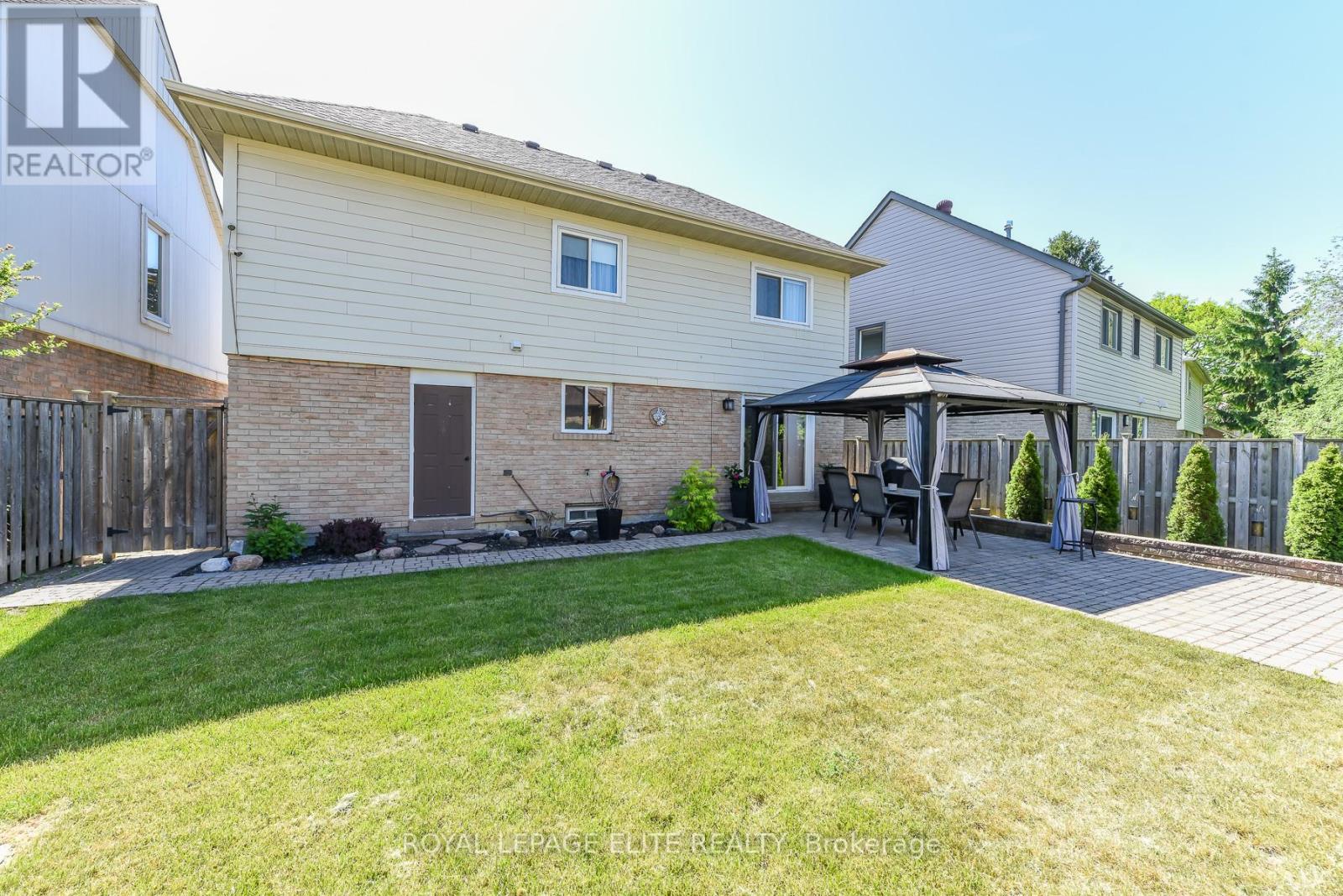 67 ELMBROOK CRESCENT - 39