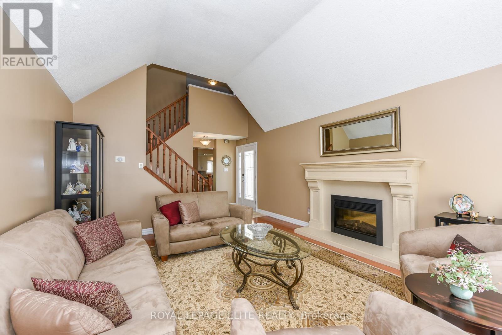 67 ELMBROOK CRESCENT - 7