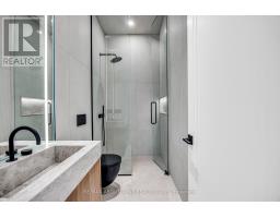152 Third Line, Oakville, ON L6L3Z8 Photo 31