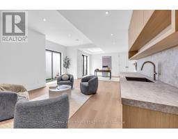 152 Third Line, Oakville, ON L6L3Z8 Photo 33