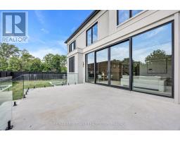 152 Third Line, Oakville, ON L6L3Z8 Photo 44
