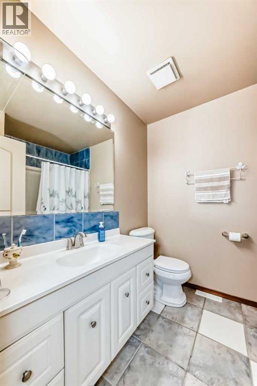1652 Boutellier Close — photo 25