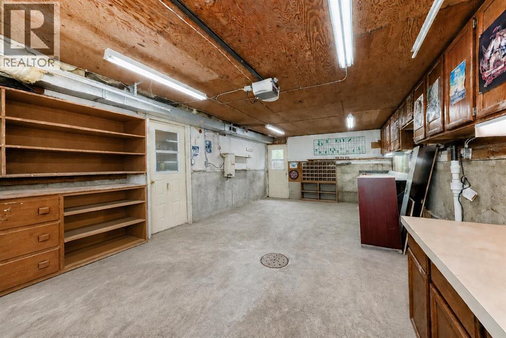 1652 Boutellier Close — photo 30