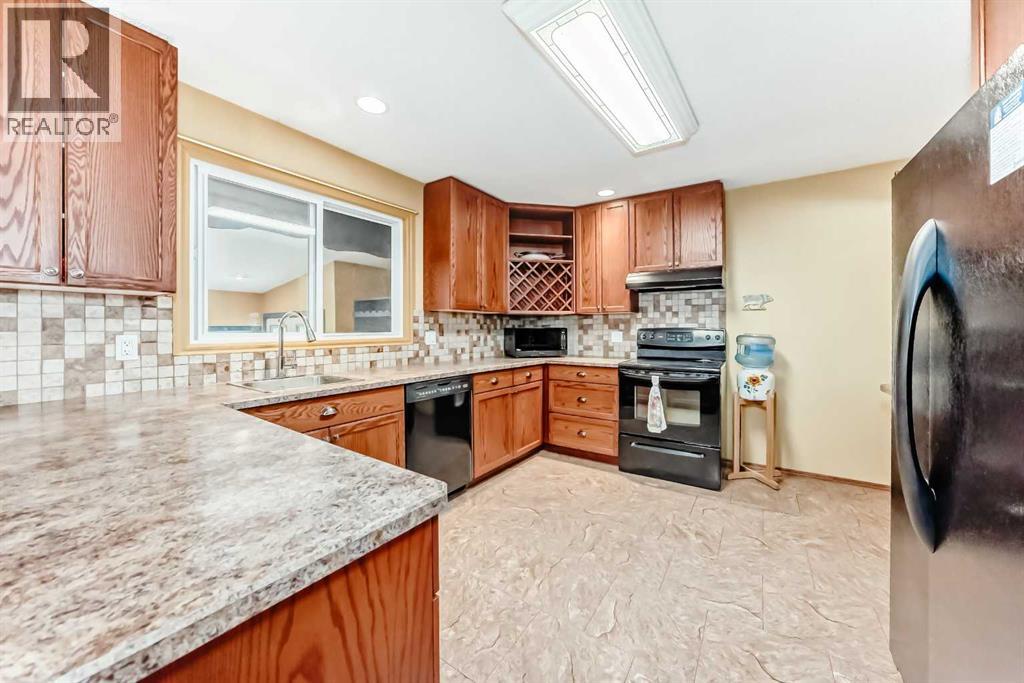 1652 Boutellier Close - photo 4