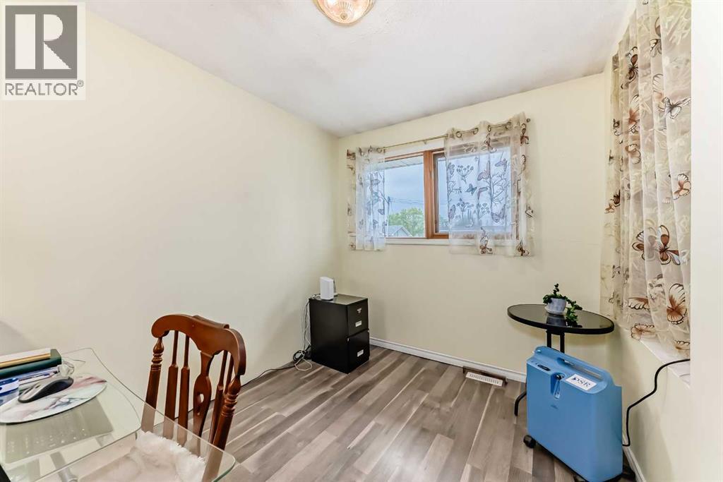 1652 Boutellier Close — photo 22