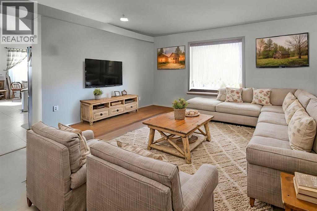 Living room - virtually staged