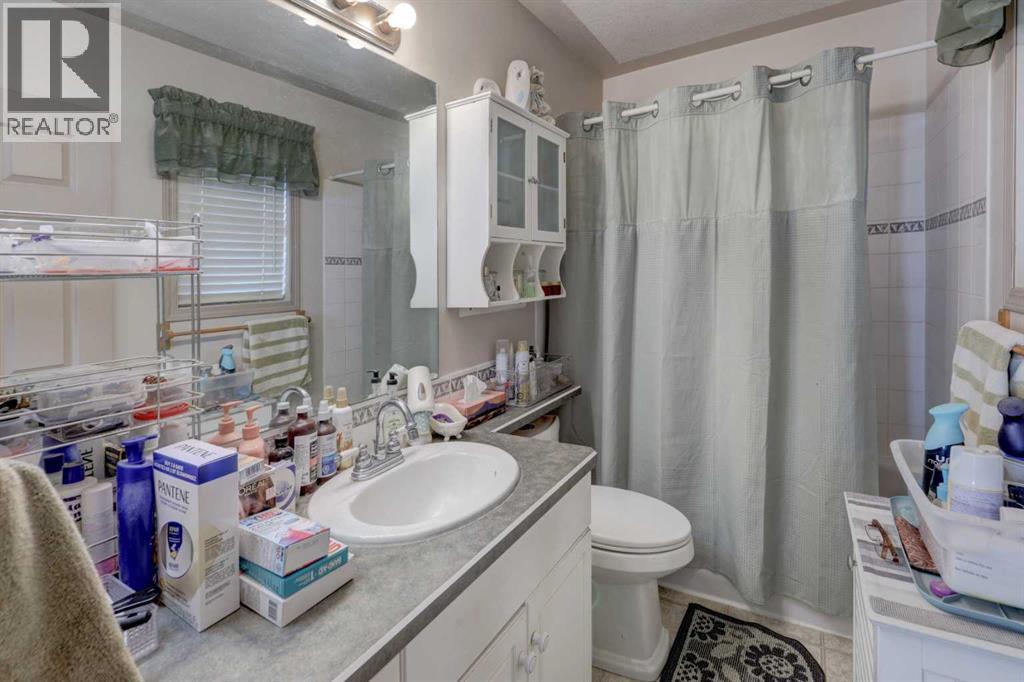 301 9 Street - 11