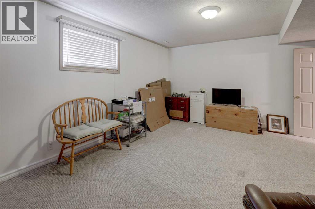301 9 Street - 16