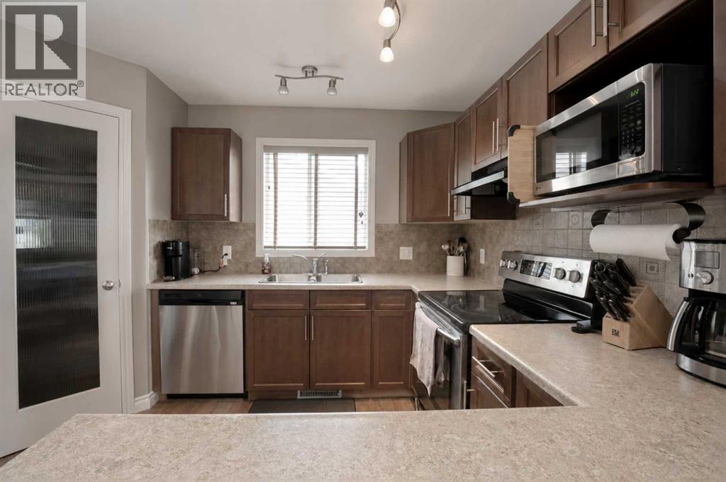 7017 115B Street — photo 7
