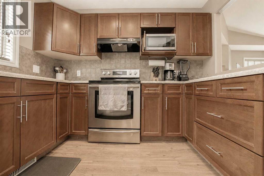 7017 115B Street — photo 8