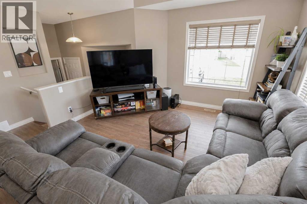 7017 115B Street - photo 3
