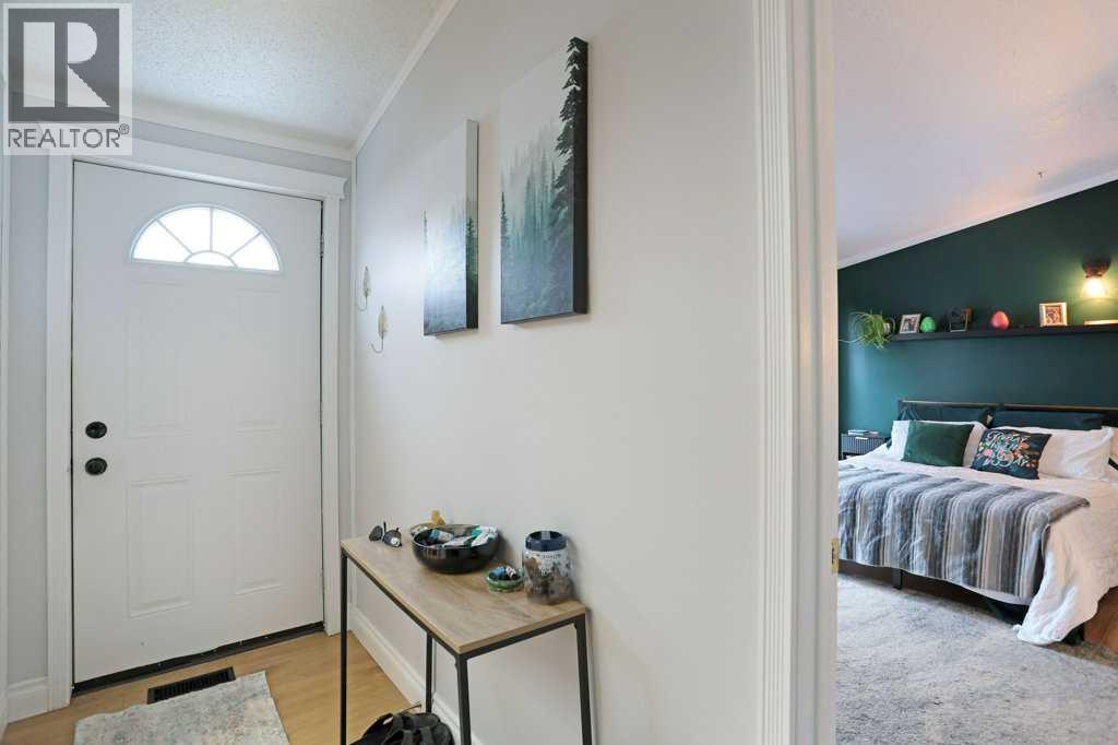 23 Meadowlake Gate E — photo 29