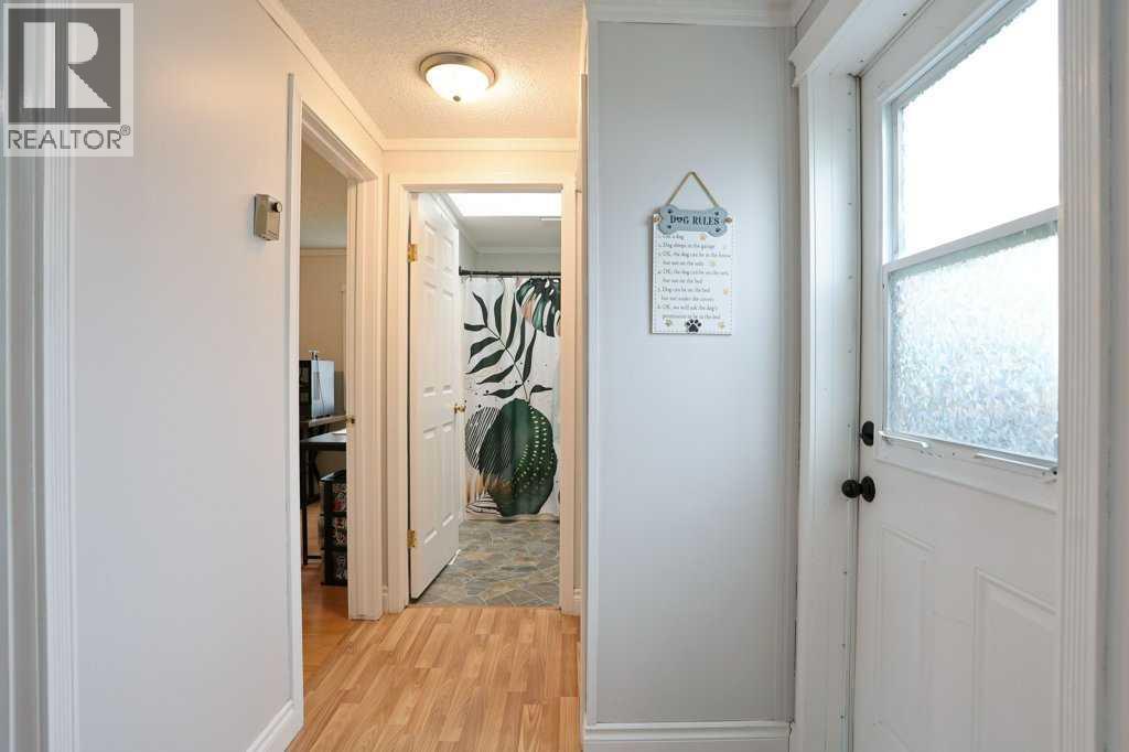 23 Meadowlake Gate E — photo 35