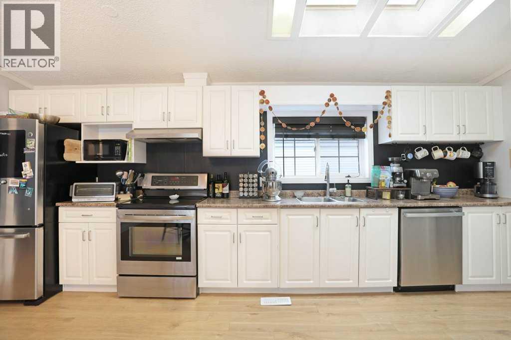 23 Meadowlake Gate E — photo 24