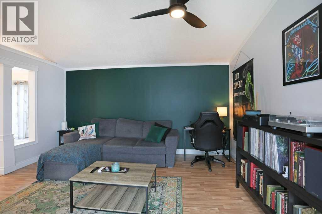 23 Meadowlake Gate E — photo 16